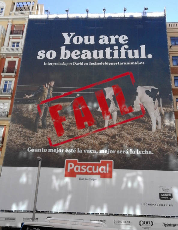 Publicidad de Pascual en la Gran Vía de Madrid.