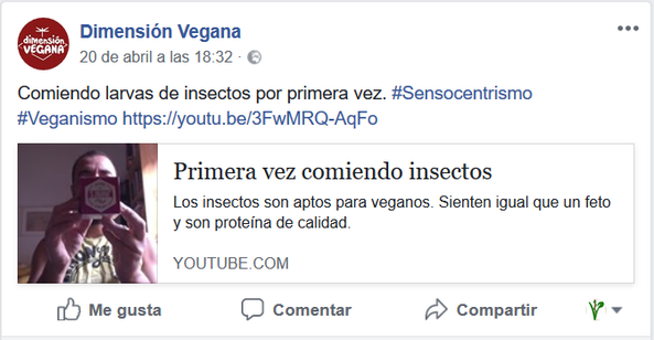 Dimensión Vegana comiendo larvas de insectos.